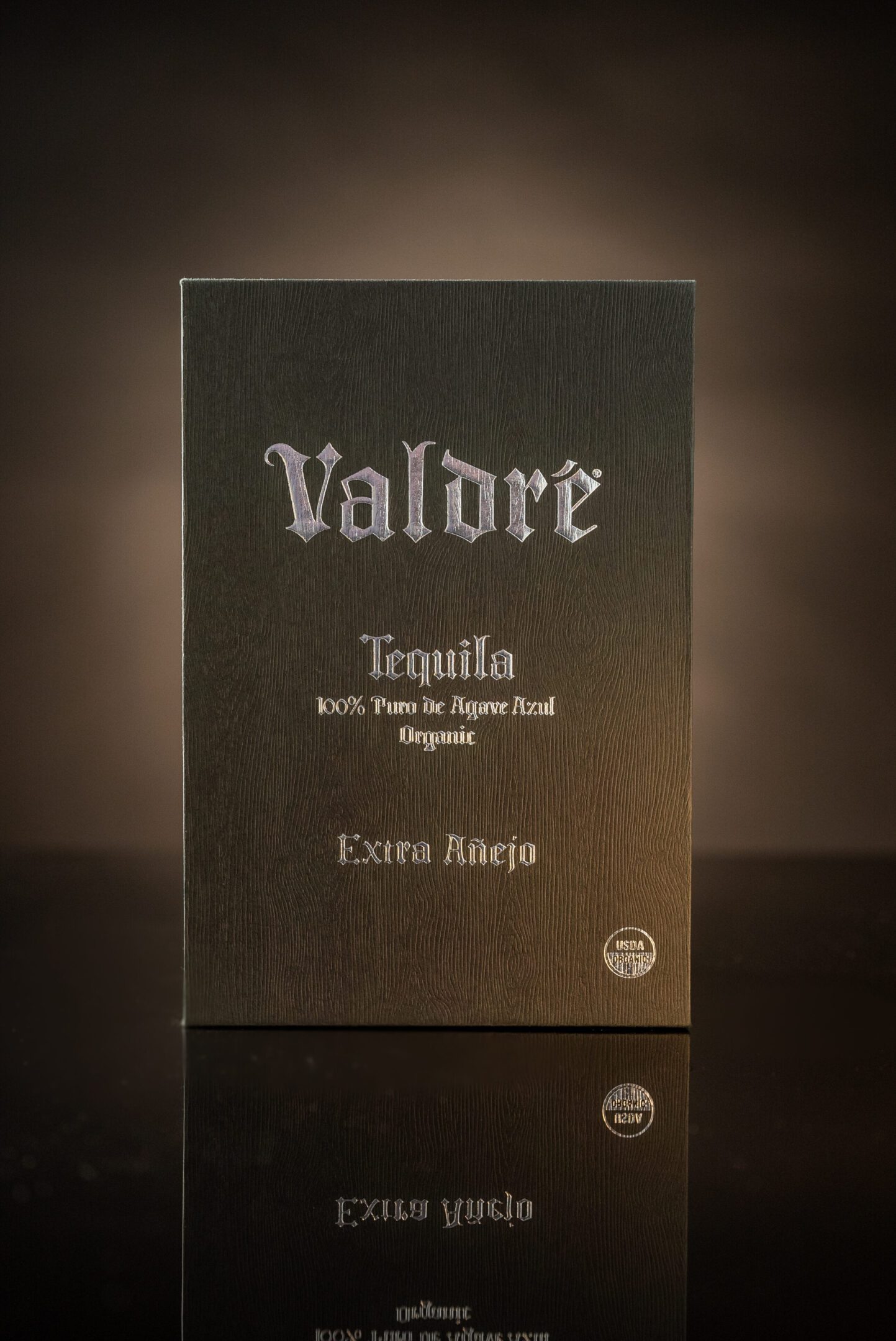 A book cover with the name of the book valdre